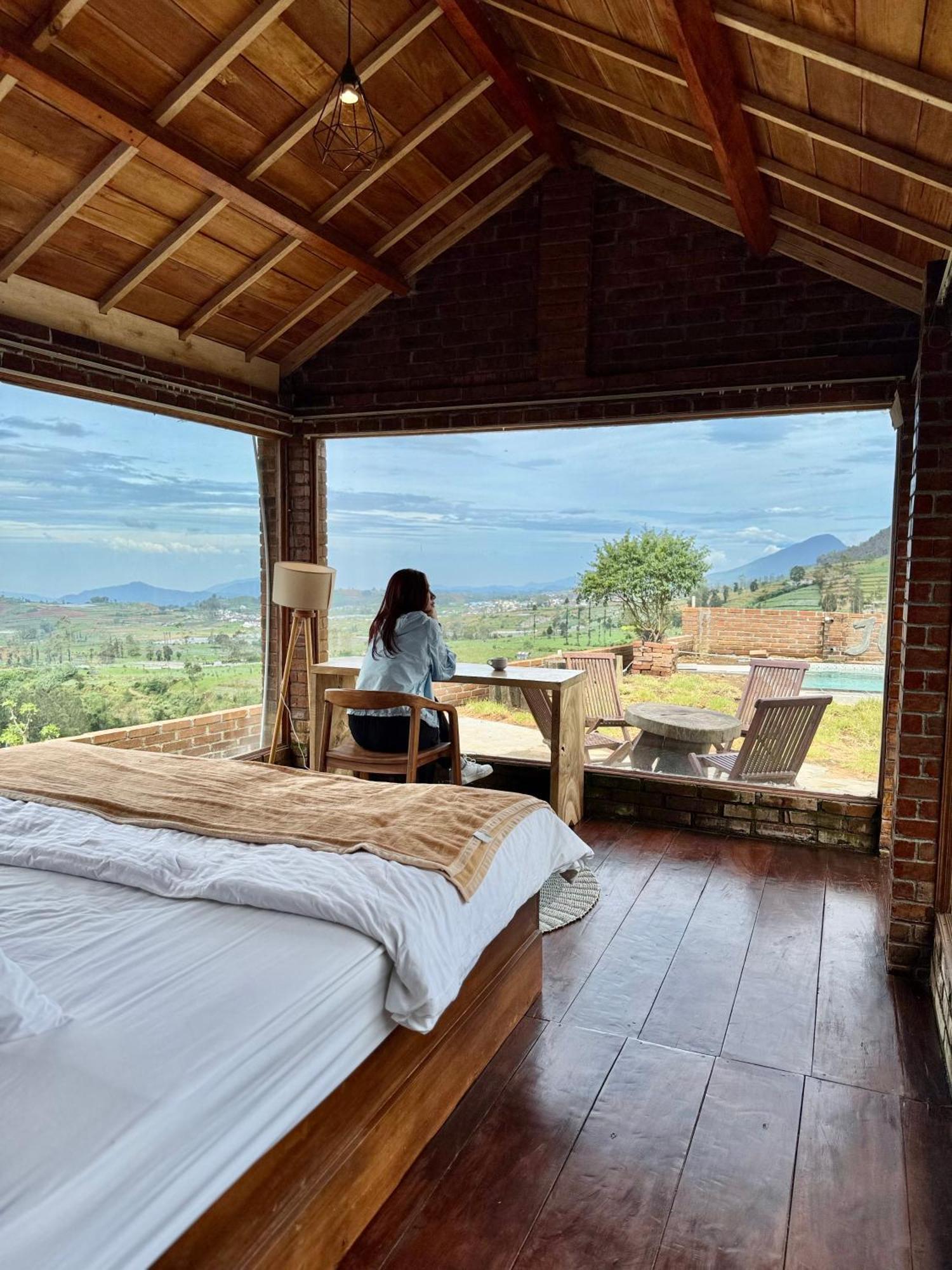 Jolotundo Lodge Banjarnegara エクステリア 写真